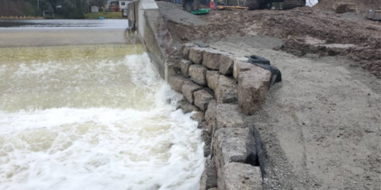 Dam with stone walls 